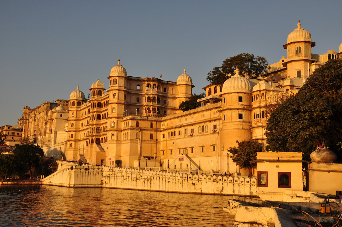 Udaipur-City-Palace-Sunset