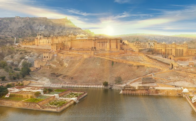 Explore Amer Fort on a Luxury Tour of Incredible India