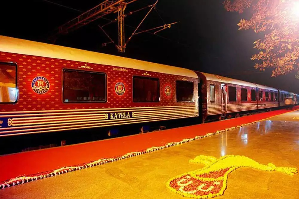 5 Reasons Why The Maharajas’ Express is Worth Being the World’s Leading Luxury Train